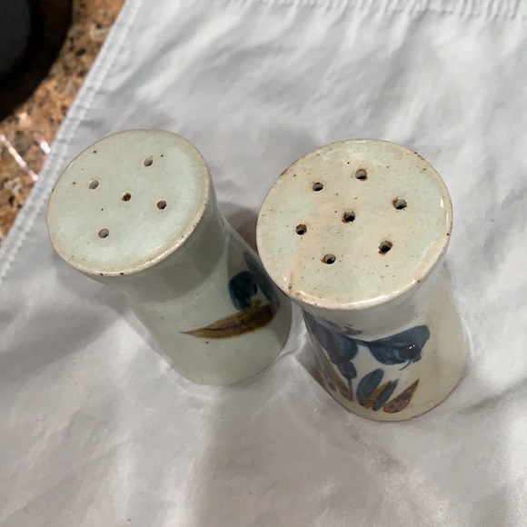 🔹UCTCI Vintage Salt & Pepper Shakers - Picture 2 of 6